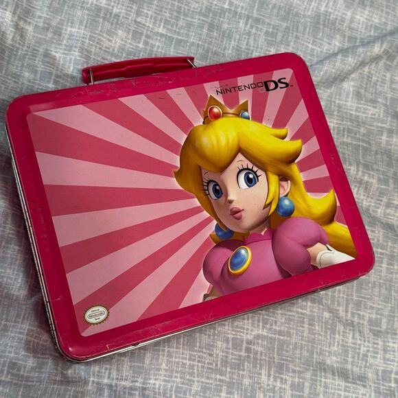 Princess Peach Nintendo DS Full Size Metal Lunch Box - Picture 1 of 8